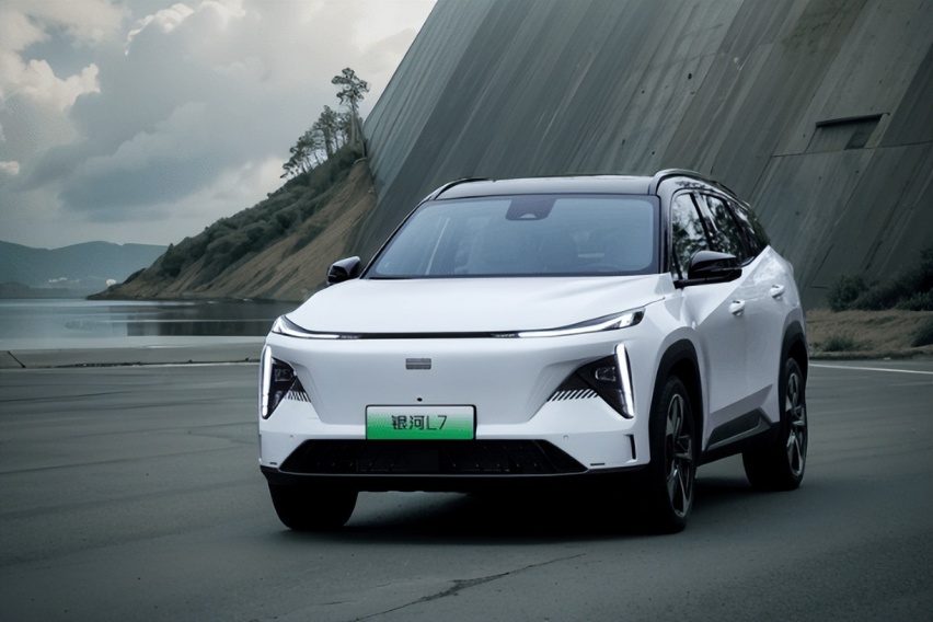 吉利银河L7：“超能混动SUV”如何征服市场与人心？