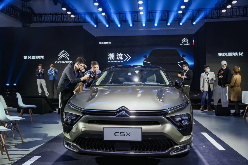 浅析“凡尔赛”命名哲学，东风雪铁龙C5X如何定义新品类？