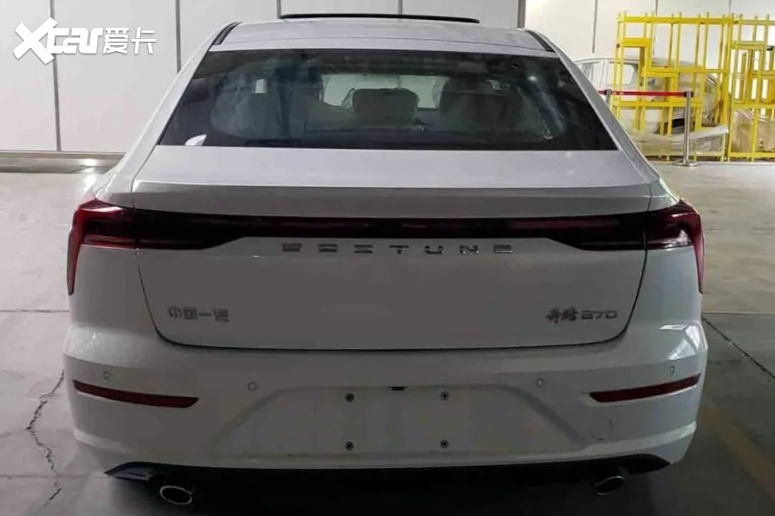 看个新车丨重回中级轿车阵营，全新奔腾B70量产版谍报