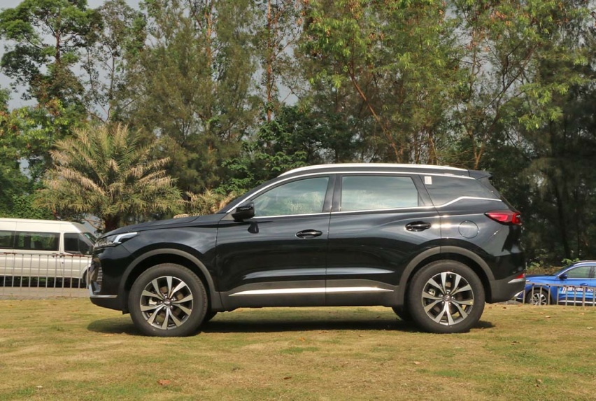 又是一台狠角色，1.5T+9CVT，顶配不到11万！