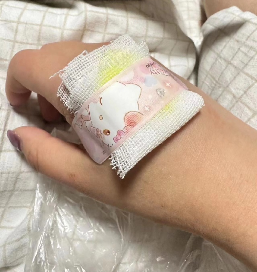 极氪001三起大事件中安全性出色表现，让网大网友好评如潮！