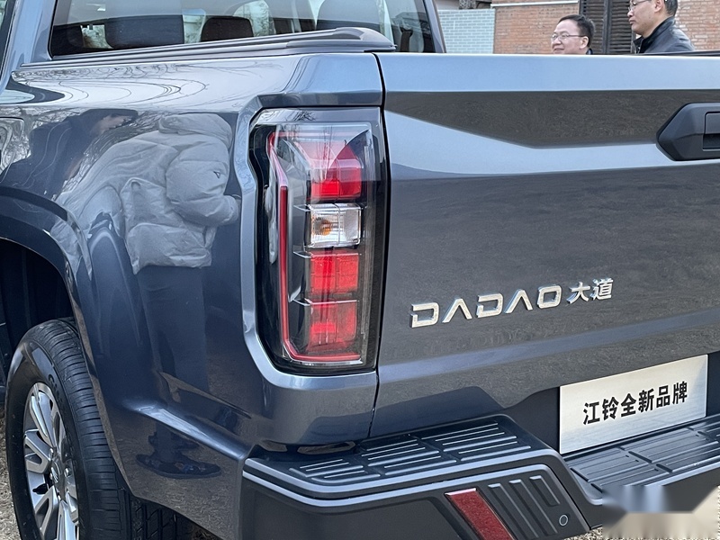 江铃竟然同时做了两台车？大道皮卡配置抢鲜看