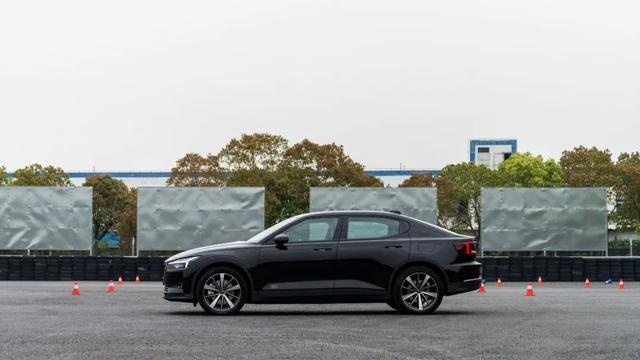 Polestar 2我一定要花¥42000选装这辆车的安全带