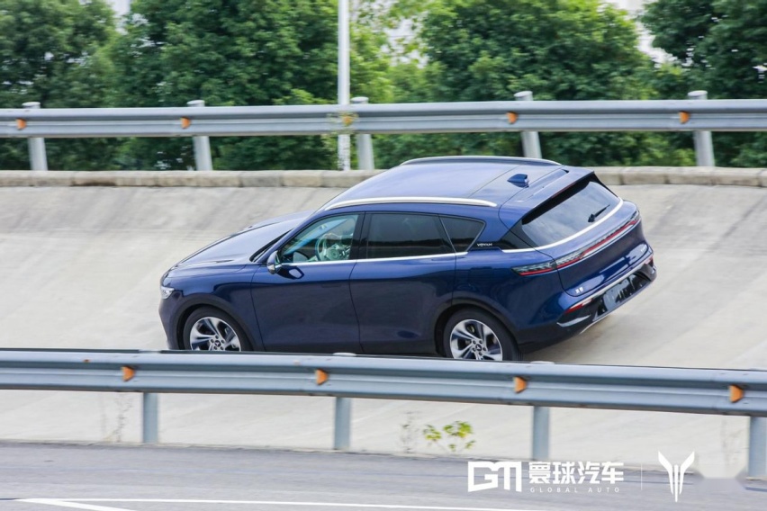 寰球汽车《中国品牌推动力大赏》走进岚图 探寻岚图汽车创新之道