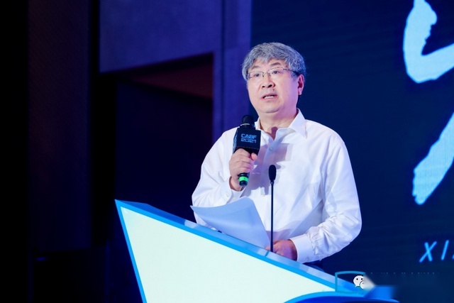尹同跃：25年“翻手为云”，下个10年“覆手为雨”