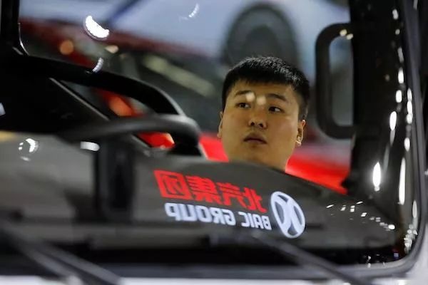 戴姆勒最大股东吉利位置或不保？领克夺WTCR车队总冠军！