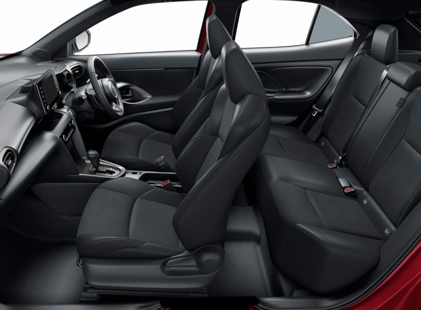 燃油/混动双版本可选 丰田YARiS Cross GR Sport发布 悬架升级