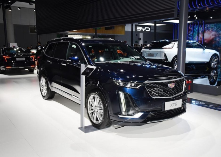 性价比很高的二线豪华SUV，凯迪拉克XT6比宝马奔驰更划算
