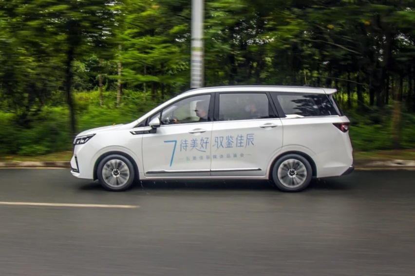 便宜只是优势之一 五菱佳辰有何爆款潜质？
