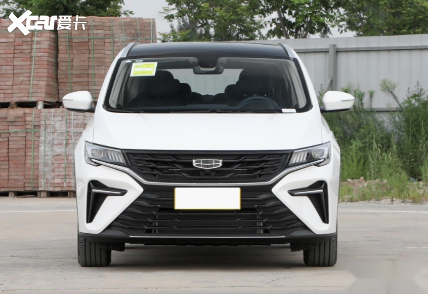 全新吉利6座时尚mpv上市!内饰科技范,油耗大幅降低,不足12万