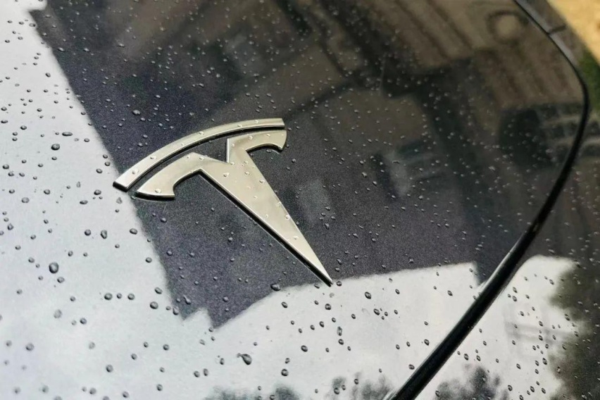 特斯拉新Model 3,当拳拳到肉的性能遇上前所未有的舒适