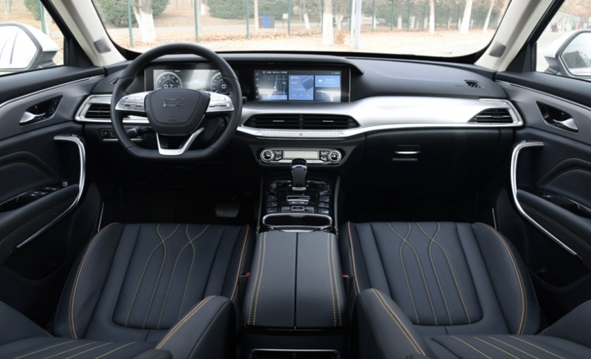 奔腾T77对比博越X，谁才是更适合家用的10万级SUV？