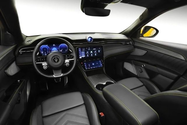 【e汽车】玛莎拉蒂全新中型SUV——Grecale正式首发