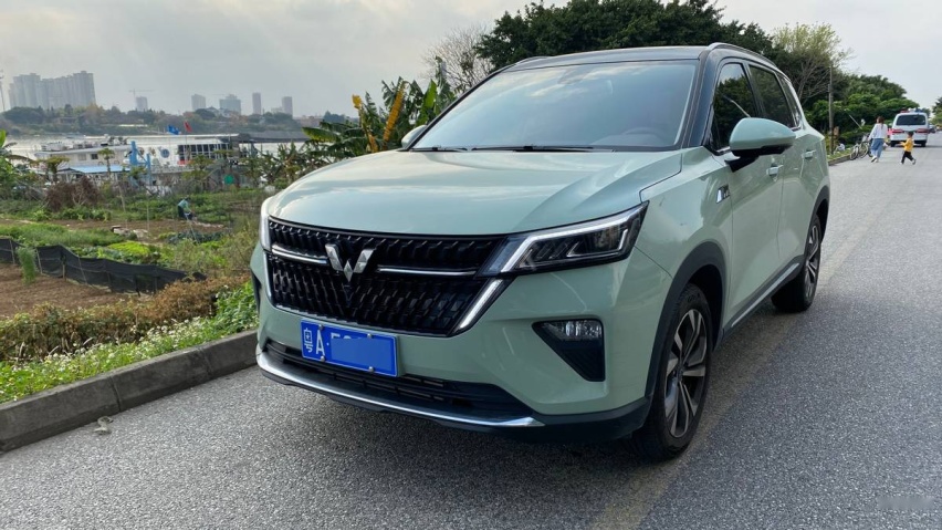10万元预算选国产SUV，主打大空间的五菱星辰是个好选择吗？