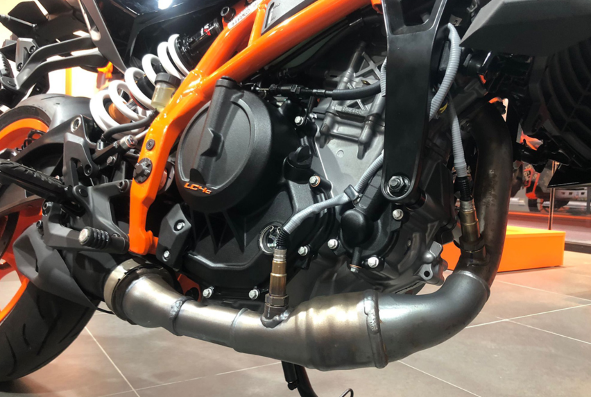 2024款KTM 390 Duke海外开始交付，全面升级性能更强劲