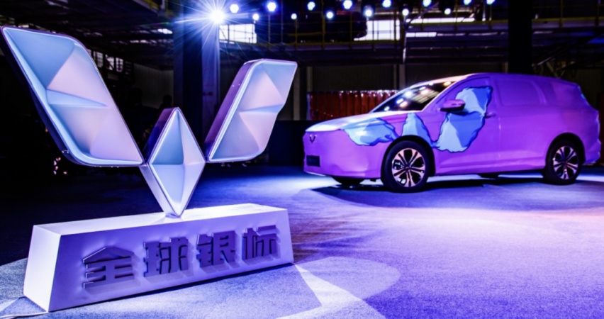 315特别关注丨五菱：一款微面改三改，切开拍扁甩三甩