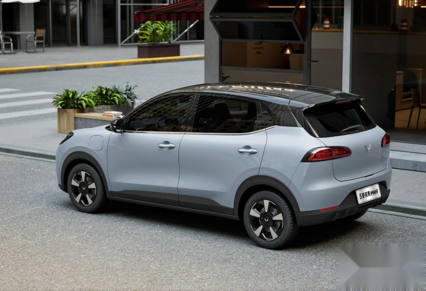 定位小型SUV，五菱缤果“大杯”上市，纯电续航最高510公里