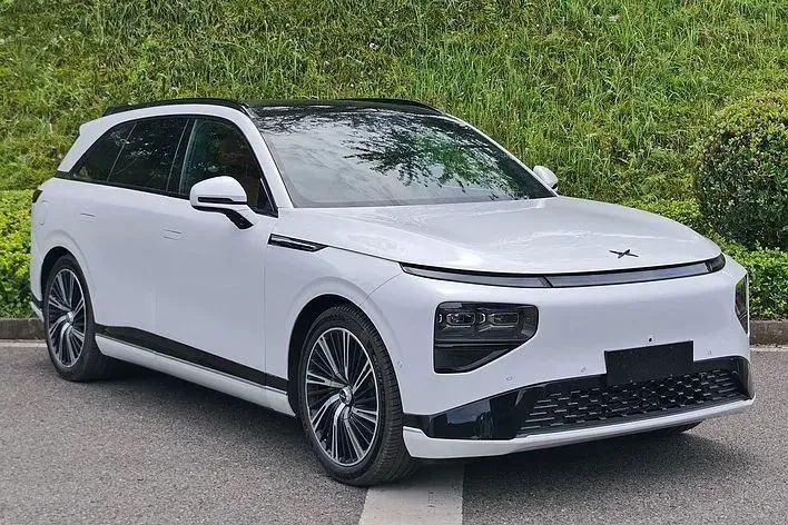 新势力决战500万内最好SUV，蔚来ES7、小鹏G9、理想L9扎堆互怼