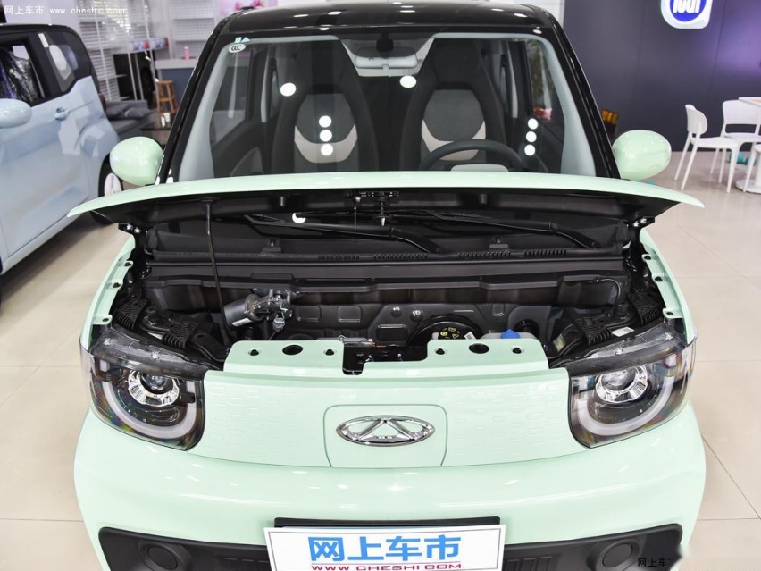 城市代步“小精灵”，QQ冰淇淋与宏光MINI EV怎么选？