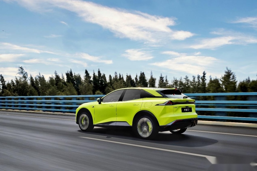 深蓝S7，用高价值重新定义中型电动SUV