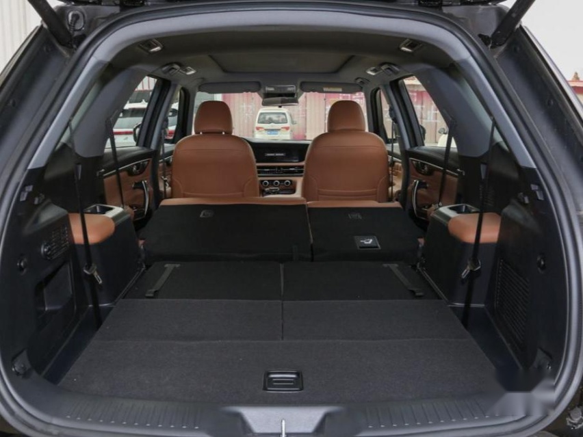 定位中大型SUV，长安CS95PLUS，还有哪些卖点？