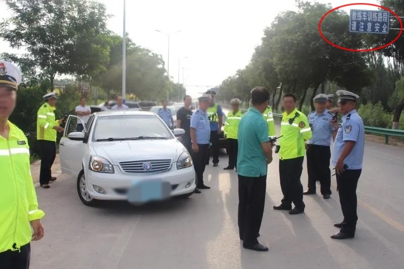 新手练车，能否装个副刹车避免危险呢？老司机：事情没那么简单