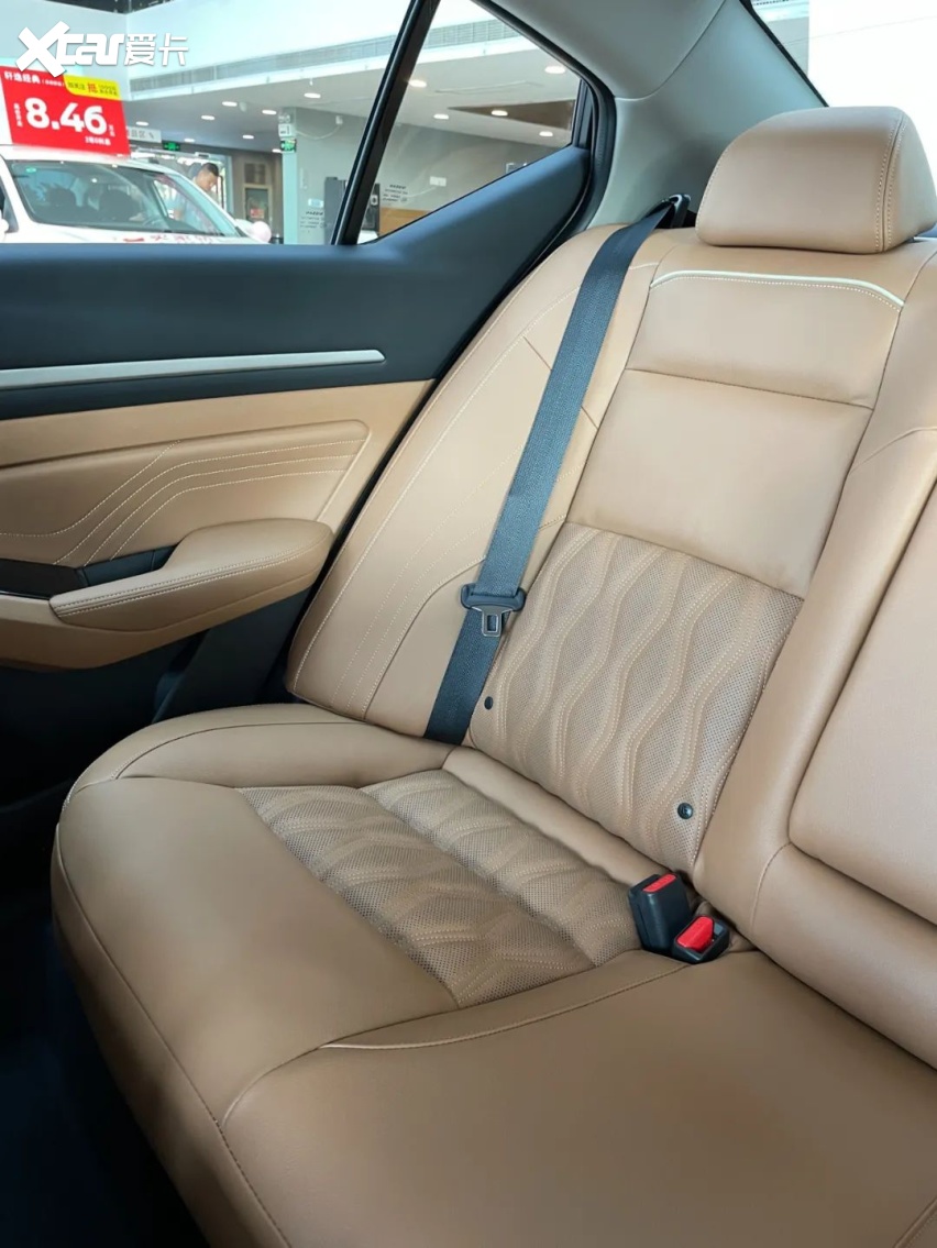 请问一下,天籁的座椅单卖吗?