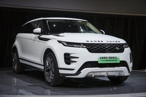 全新路虎揽胜极光L P300e，绿色环保出行