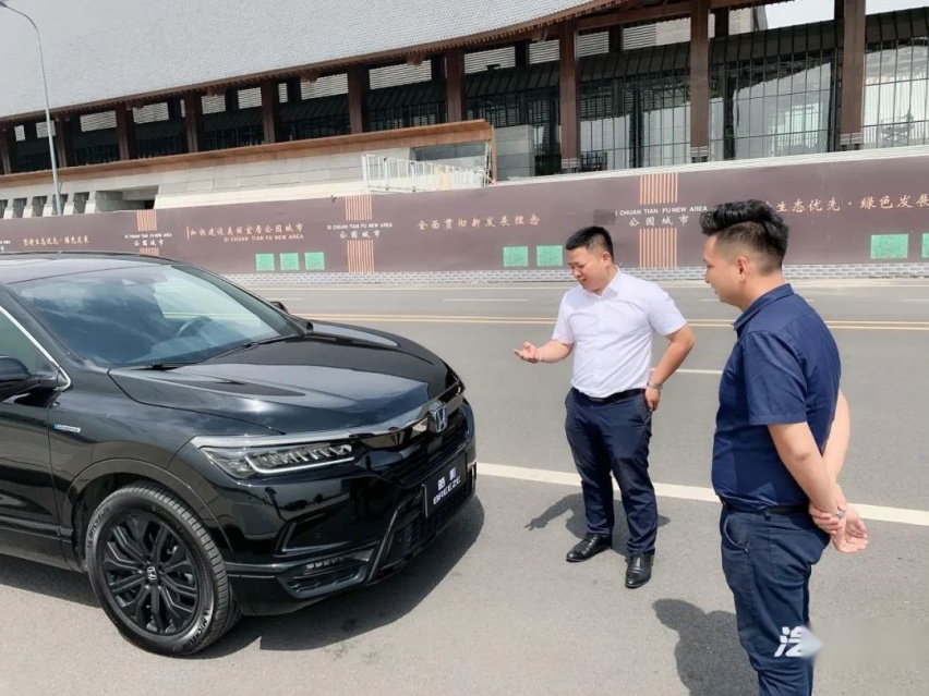 试驾路上遭遇“劫持”，这款SUV到底犯了什么错？