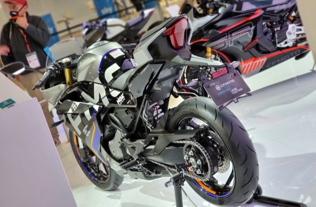 米兰车展丨春风SR-C21亮相 SR定风翼版本实车现身