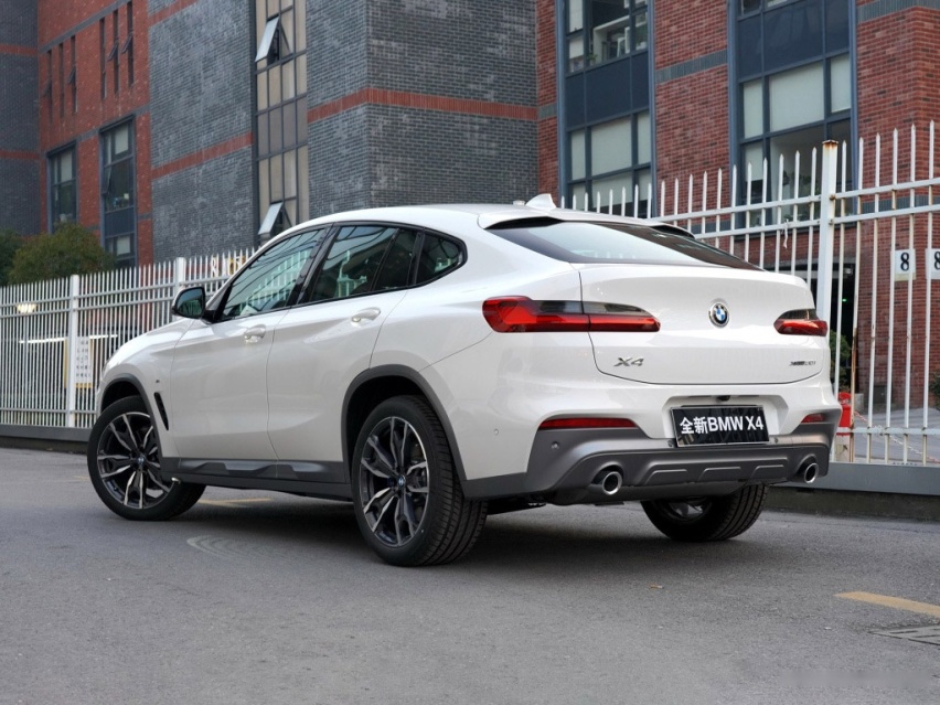 试驾宝马X4：X6买不起？没关系，它同样能满足你的轿跑梦