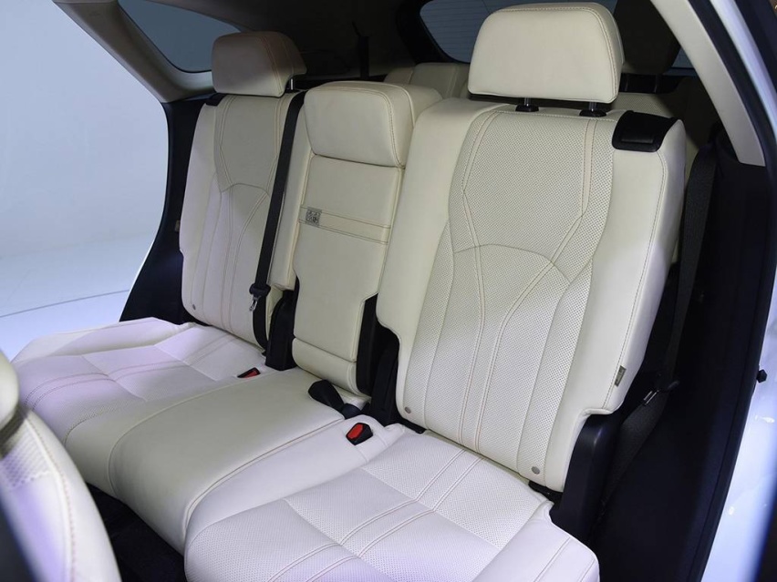 autohomecar__ChcCRFzyXz2AauDEAAdcTbSmaPc245.jpg