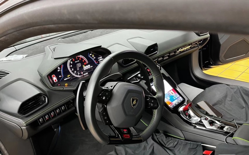 兰博基尼EVO 升级carplay 手机同屏系统