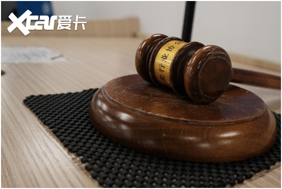 谁说国产车不保值？荣威这款22万的MPV开了一年还能卖20万