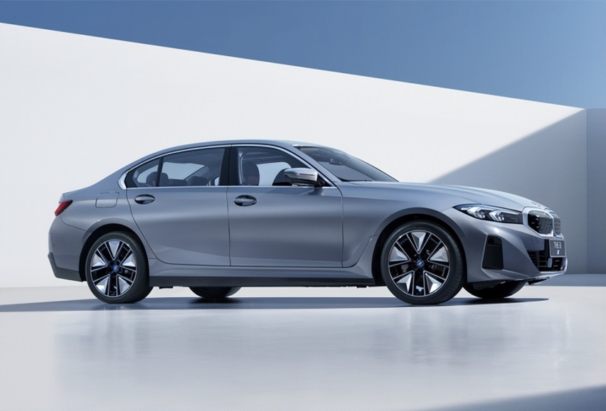 直面Model 3，奔驰新C级发布时间确认！变身轿跑，换S级内饰，带电
