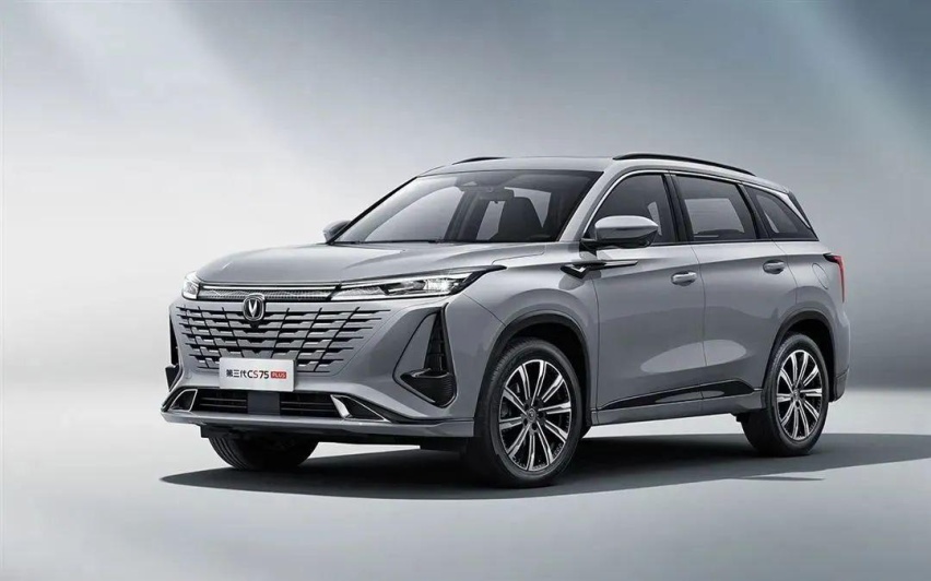 200万车主背书！第三代长安CS75PLUS起售12.49万