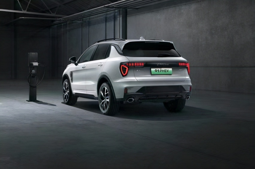 领克01 PHEV Plus售价19.77万 不到20万的插混能抢得过比亚迪吗？
