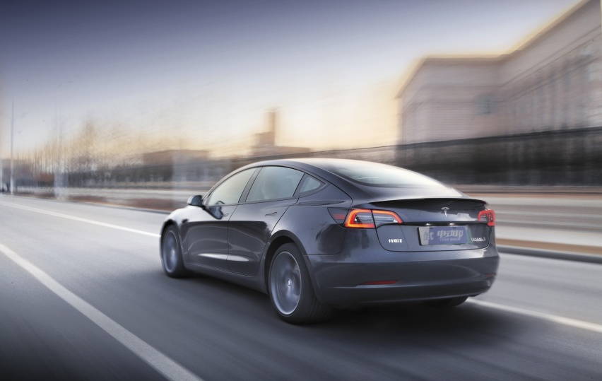 入手的最佳时机?——深度试驾特斯拉Model 3高性能版