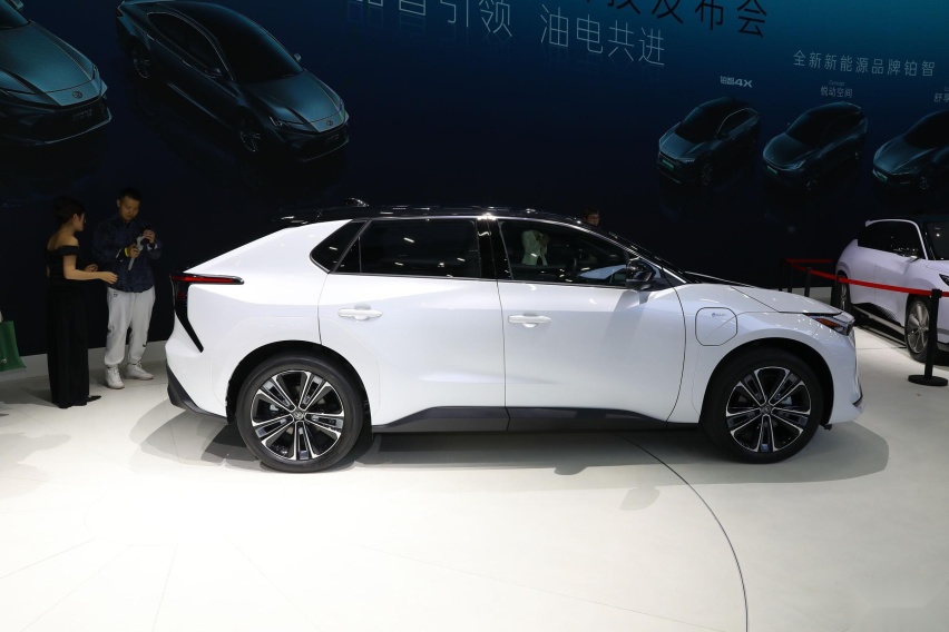 17.98万起，续航615km：不是问界M5买不起，而是铂智4X更有性