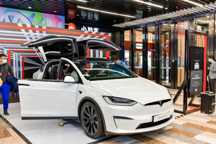 特斯拉Model X Plaid北京巡展完美收官，通州万达站人气爆满