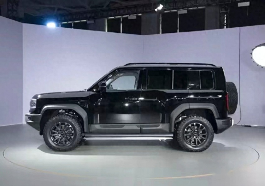 30万级新能源硬派SUV 方程豹豹5与深蓝G318怎么选？