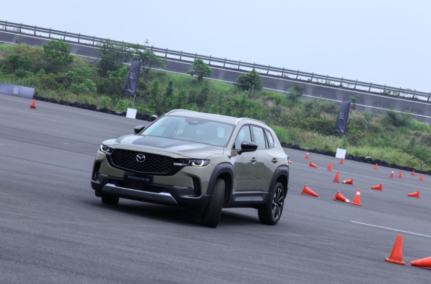 巅峰对决演绎破茧之力 马自达CX-50行也独占日系SUV三强首位