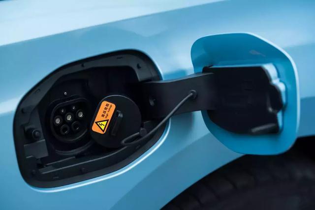 别克VELITE 6：一辆投新知青年所好的纯电动车