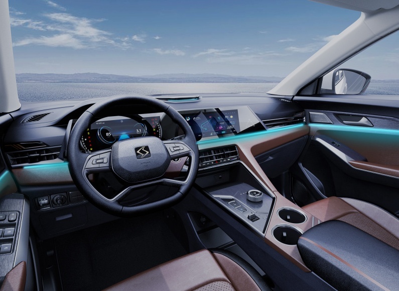 当下车市「PLUS」车型那么多，思皓X8 PLUS却有些含「爆」量过高