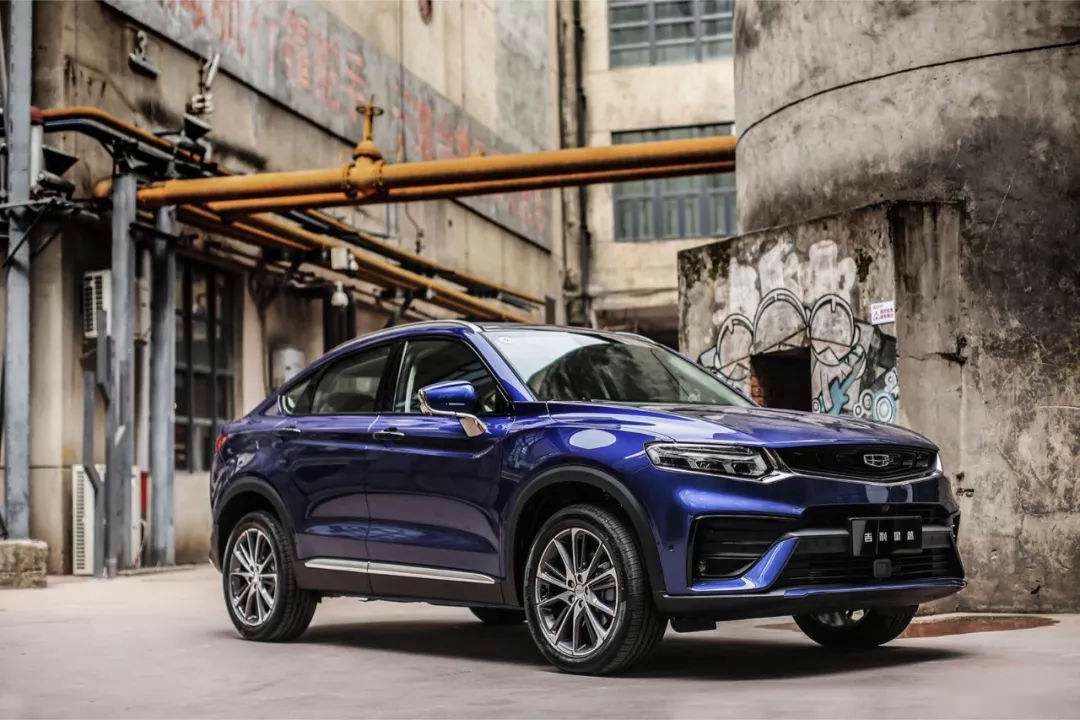 15万买紧凑型运动SUV，名爵HS和吉利星越怎么选？