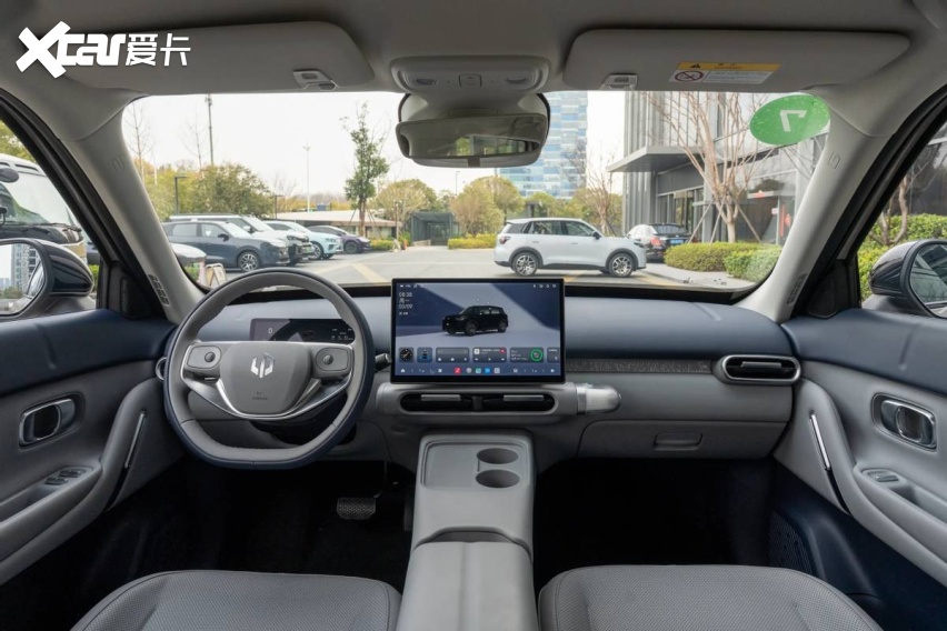 预算10万买代步纯电车，长安启源全新Q05和零跑A10，谁更香？