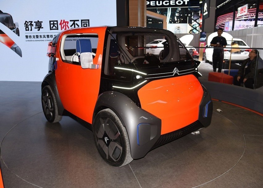 爱玩概念的雪铁龙，玩具车造型、花瓣型轮毂，短轴距仅有两座