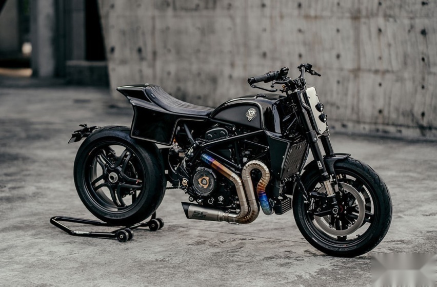 改装车赏析丨杜卡迪Hypermotard 939 暗黑工业风