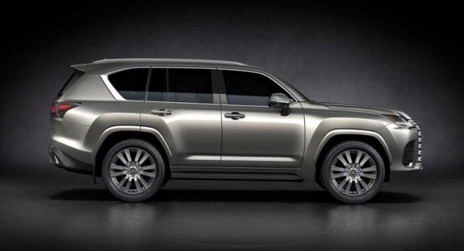 新知达人, 雷克萨斯LX600亮相 V8缺席 动力同款新陆巡 4座/7座