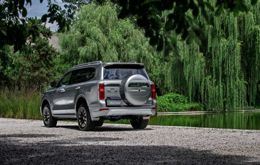 定位中大型豪华商务SUV，坦克600更名坦克500，30万起香不香？